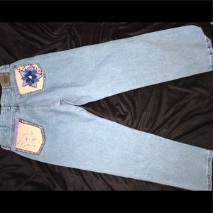 Wrangler Mom Jeans w/quality hand painted designs.